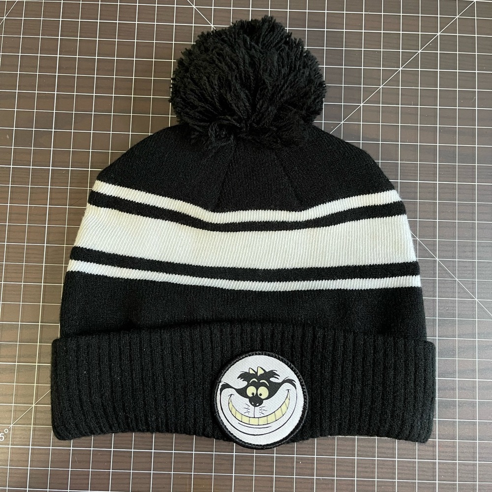 RARE Vans x Disney Alice in Wonderland Cheshire Cat Authentic Hat/Beanie